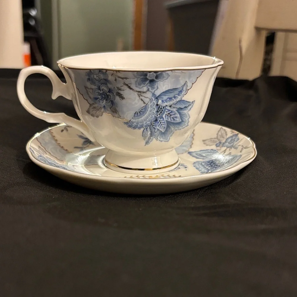 Fanquare Blue Floral Teacup and Saucer Set